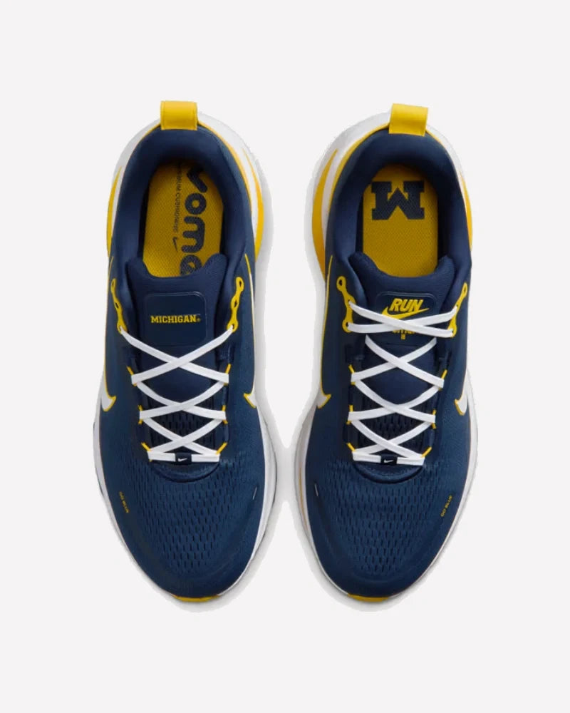 Overkicks - Nike Vomero 18 Michigan (IQ6879-400) - vista trasera