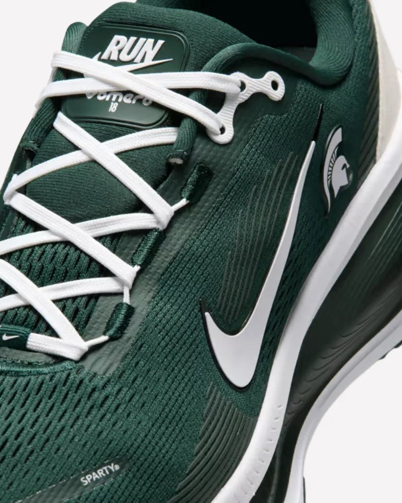 Overkicks - Nike Vomero 18 Michigan State (IQ6878-300) - vista superior