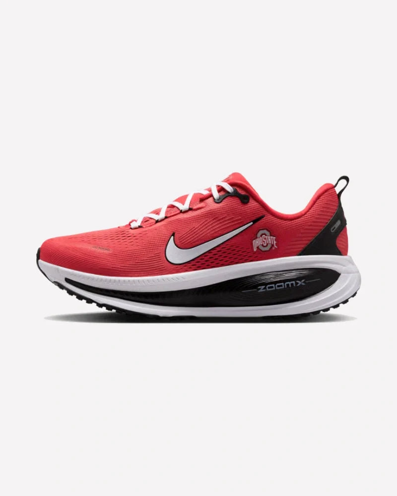 Overkicks - Nike Vomero 18 Ohio State (IQ6881-600) - vista lateral
