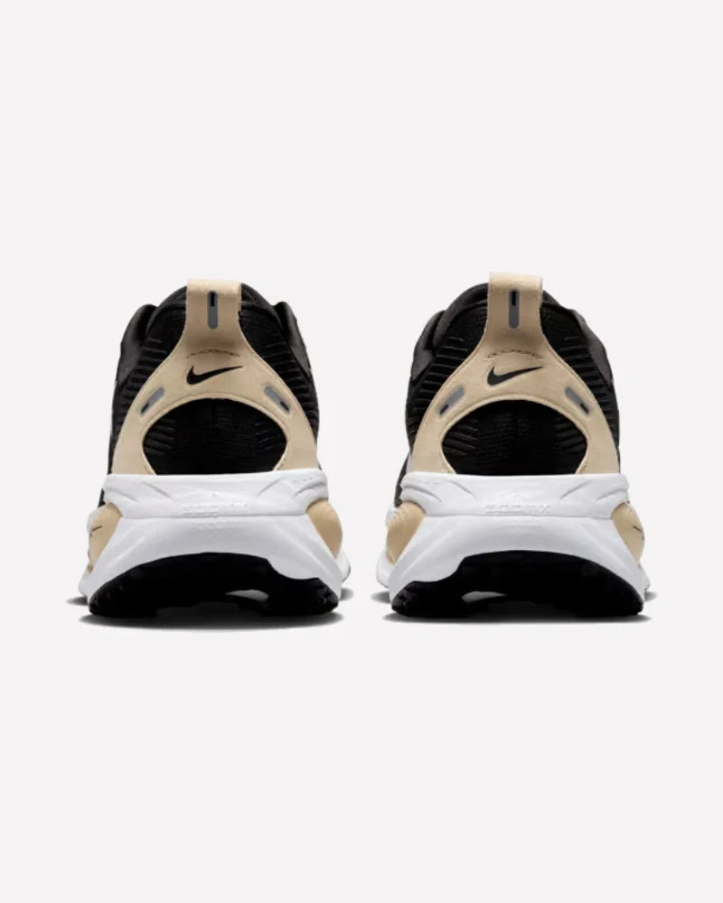 Overkicks - Nike Vomero 18 Purdue (IQ6888-001) - detalle suela