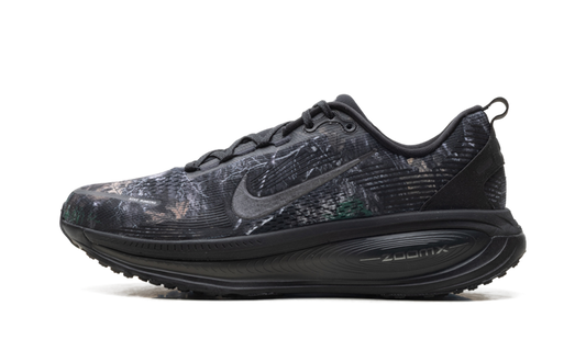 Overkicks - Nike Vomero 18 Realtree Camo Black (IF4456-001) - vista lateral