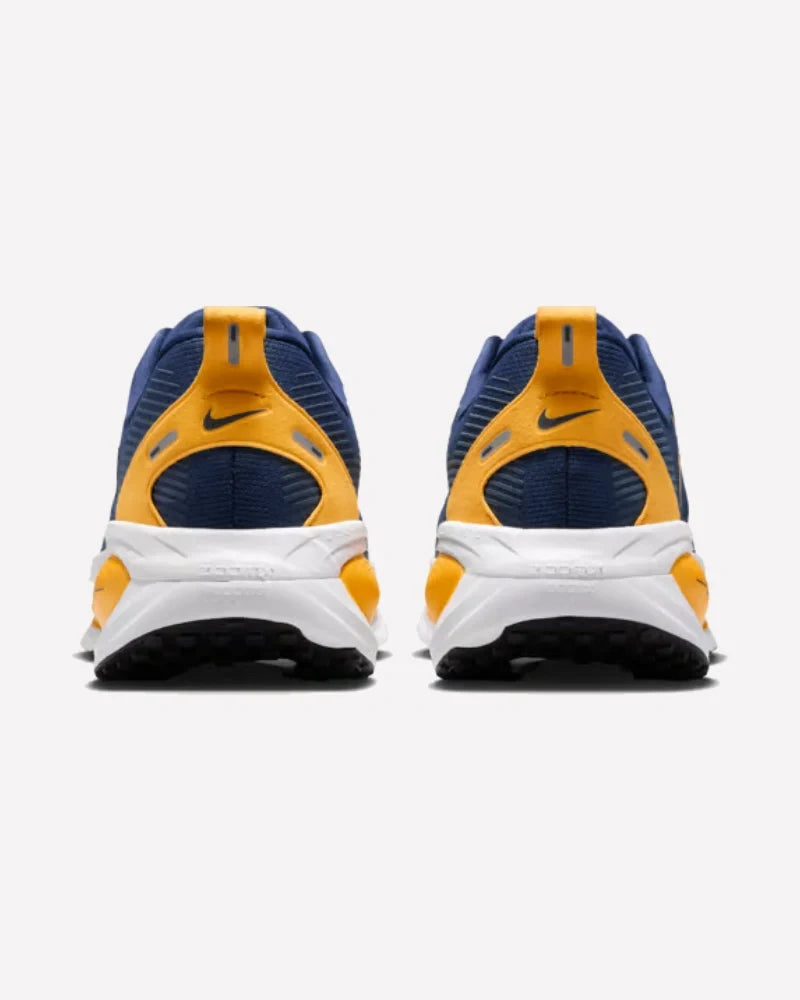 Overkicks - Nike Vomero 18 West Virginia (IQ6898-400) - par completo