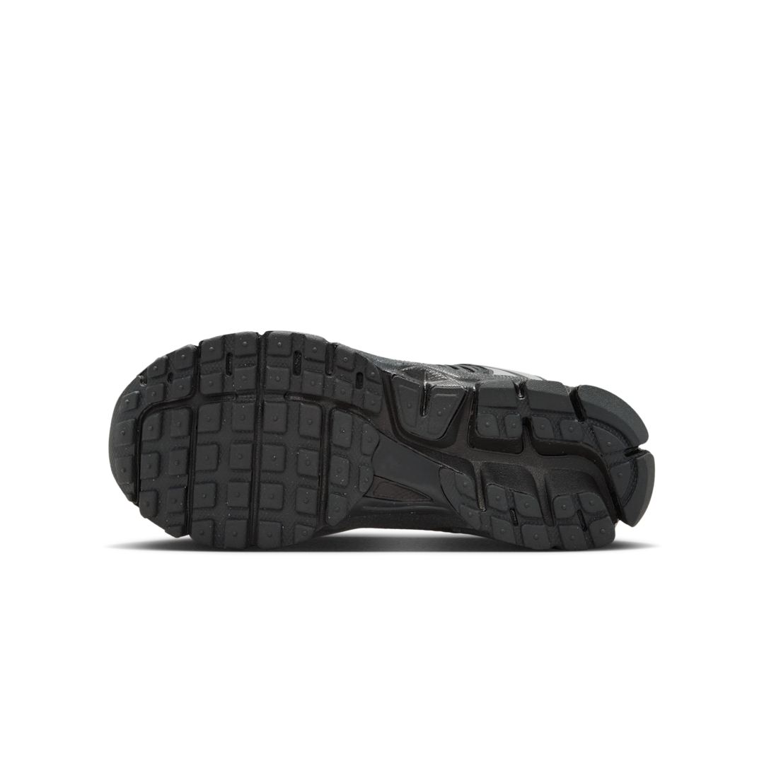 Overkicks - Nike Vomero 5 Dark Smoke Grey Reflective (GS) (IB3812-001) - imagen 4