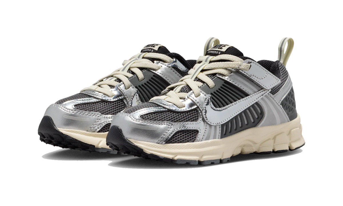 Overkicks - Nike Vomero 5 Iron Grey Coconut Milk Chrome (PS) (IM9465-002) - imagen 2