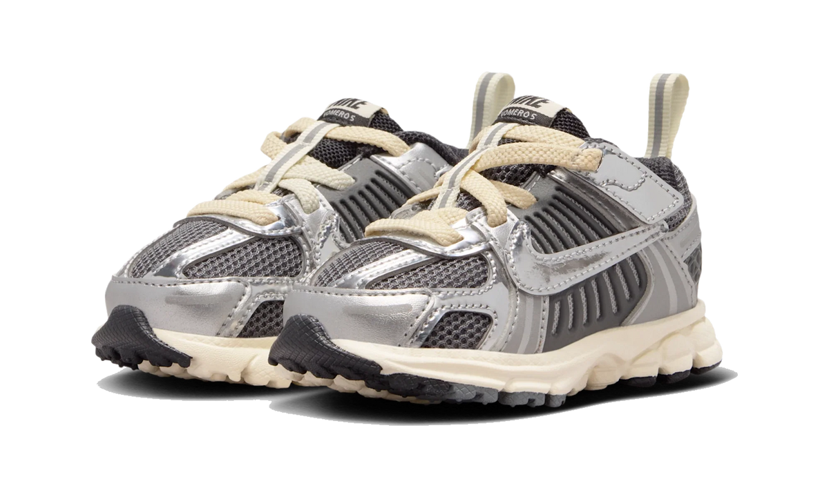 Overkicks - Nike Vomero 5 Iron Grey Coconut Milk Chrome (TD) (IM9466-002) - imagen 2