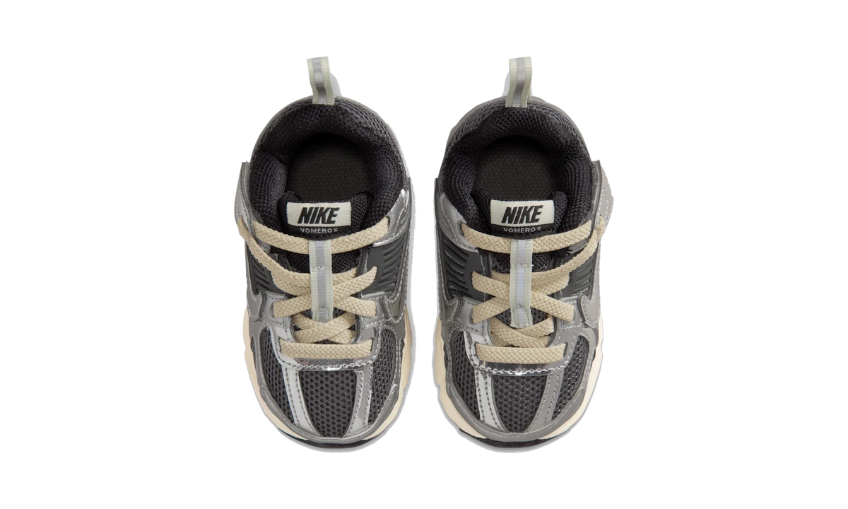 Overkicks - Nike Vomero 5 Iron Grey Coconut Milk Chrome (TD) (IM9466-002) - imagen 5
