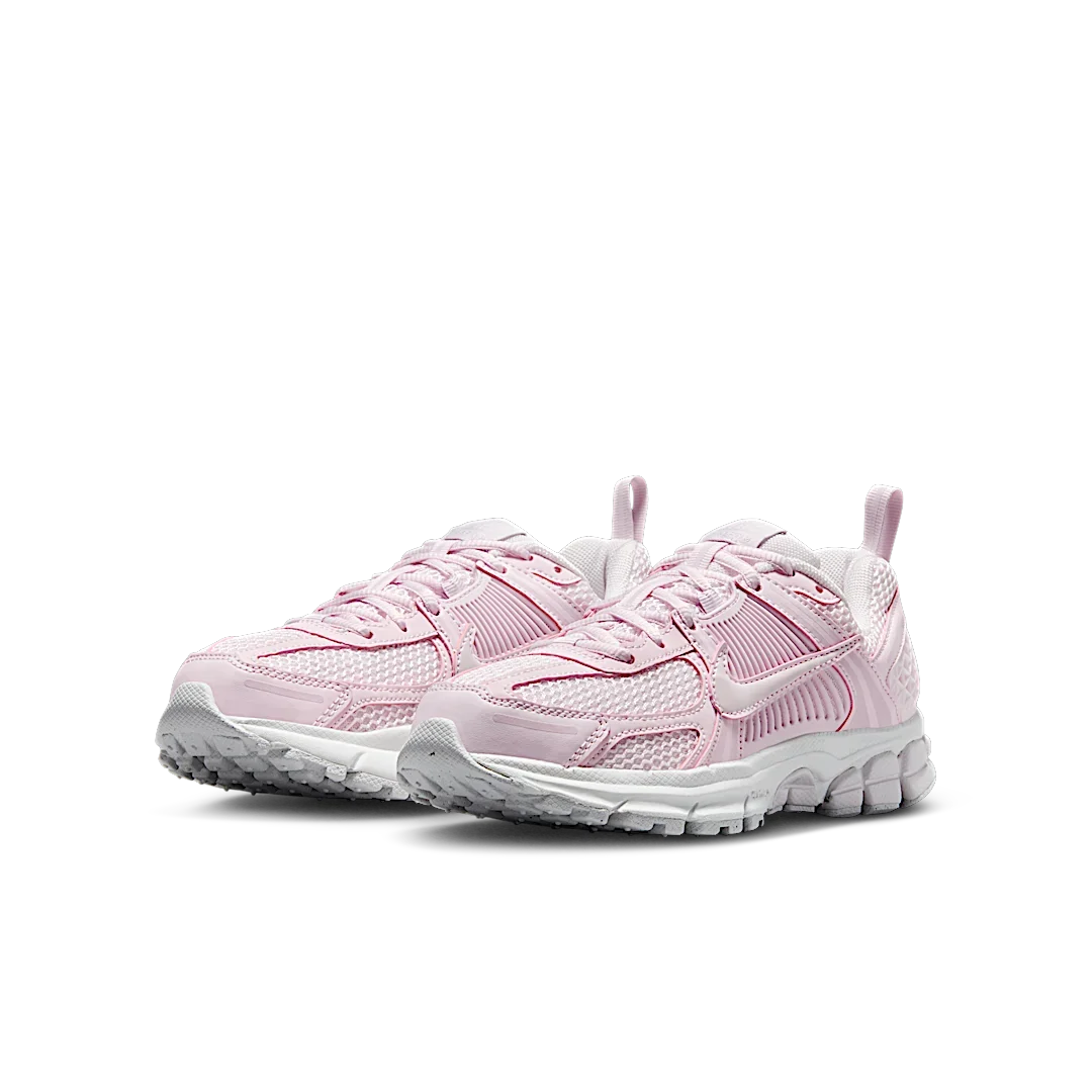 Overkicks - Nike Vomero 5 Pearl Pink Bleached Lilac Summit White Vast Grey (GS) (HF6998-600) - imagen 2