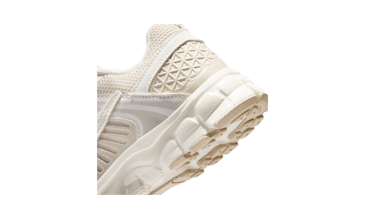 Overkicks - Nike Vomero 5 Phantom Cream (PS) (IR4587-016) - imagen 8