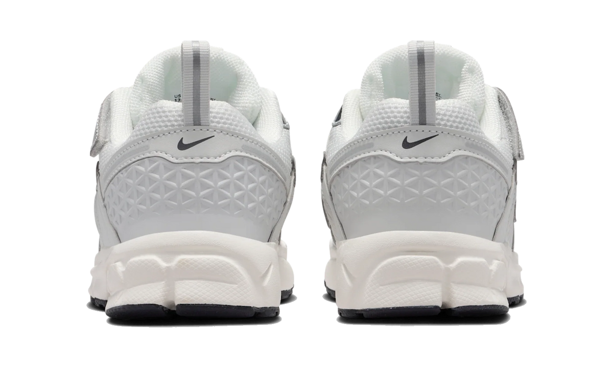 Overkicks - Nike Vomero 5 Photon Dust Chrome (PS) (IM9465-001) - imagen 6