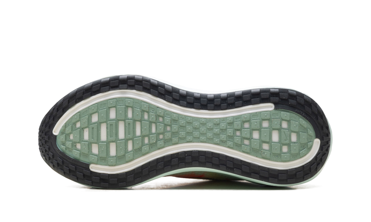 Overkicks - Nike Vomero Plus Barely Volt Multi-Color (IQ0605-701) - vista superior