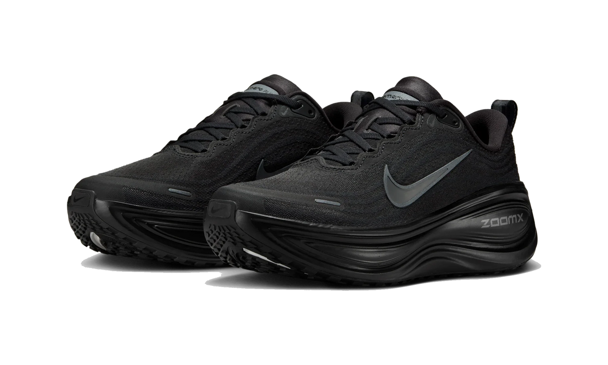 Overkicks - Nike Vomero Plus Black Metallic Dark Grey (Womens) (HV8154-001) - vista trasera
