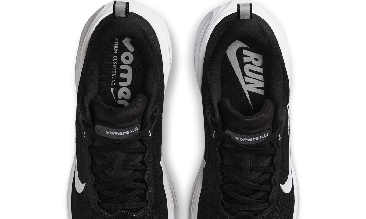 Overkicks - Nike Vomero Plus Black White (HV8150-002) - vista superior