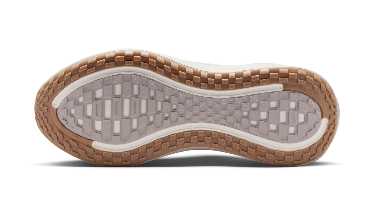 Overkicks - Nike Vomero Plus College Grey Light Iron Ore Gum (HV8150-005) - par completo