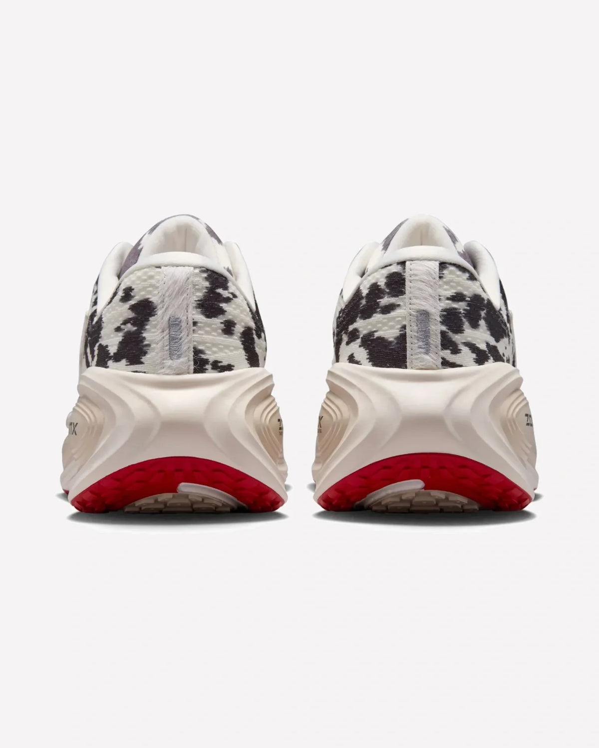 Overkicks - Nike Vomero Plus Cow Print (IR0032-100) - detalle suela