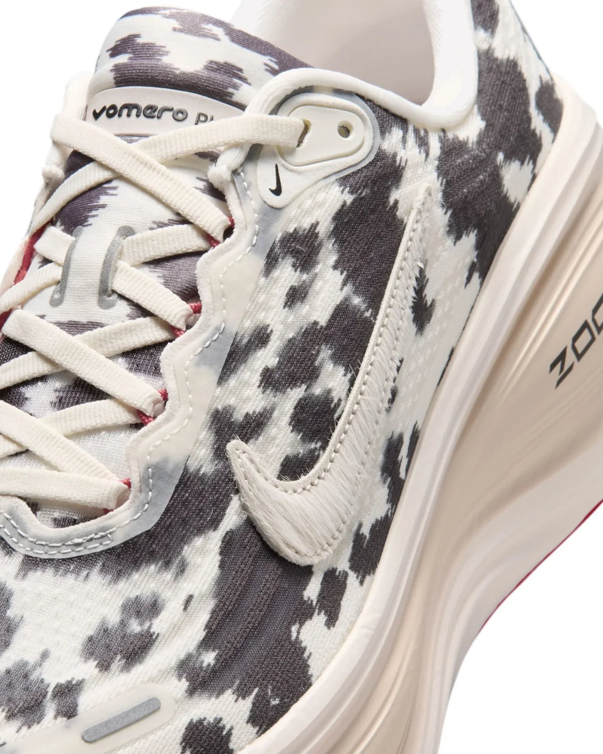 Overkicks - Nike Vomero Plus Cow Print (IR0032-100) - vista superior
