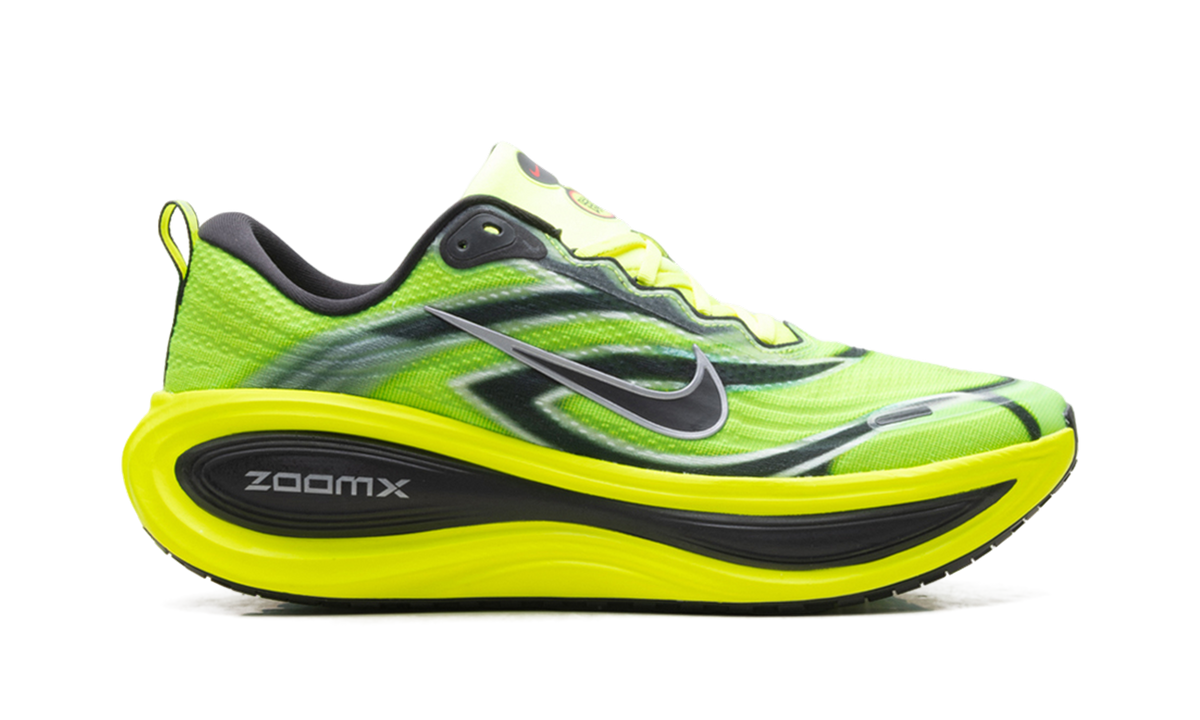 Overkicks - Nike Vomero Plus Ekiden Pack Volt (IM8072-999) - detalle talon