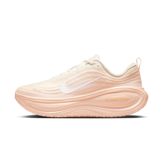 Overkicks - Nike Vomero Plus Guava Ice Orange Chalk (Womens) (HV8154-801) - vista lateral