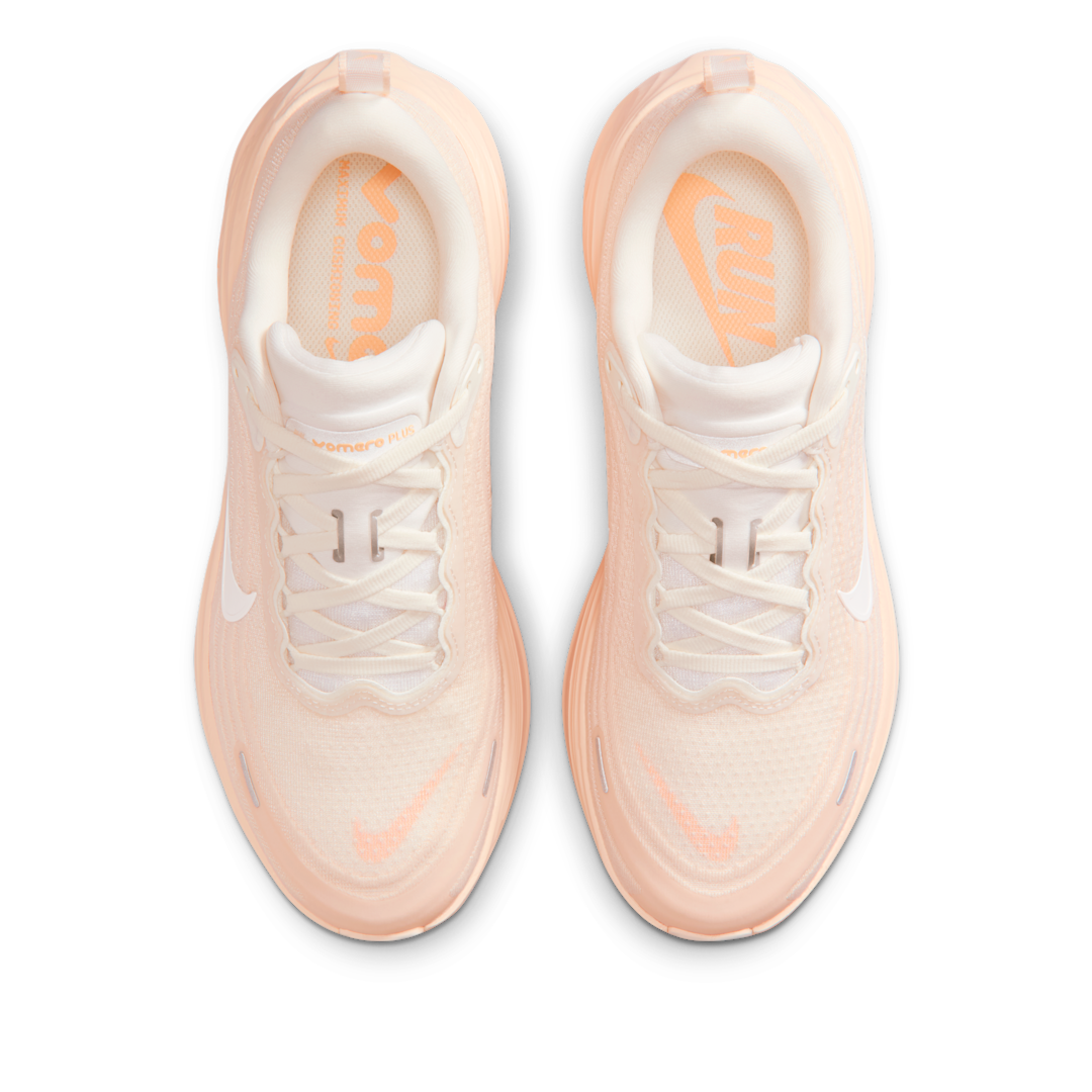 Overkicks - Nike Vomero Plus Guava Ice Orange Chalk (Womens) (HV8154-801) - par completo