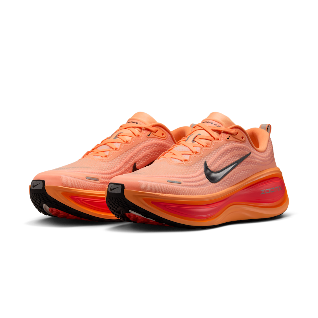 Overkicks - Nike Vomero Plus Orange Pulse (HV8150-801) - vista trasera