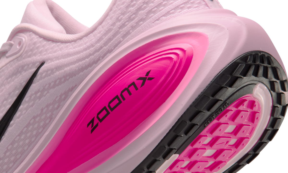 Overkicks - Nike Vomero Plus Pink Foam Hyper Pink (HV8150-602) - detalle