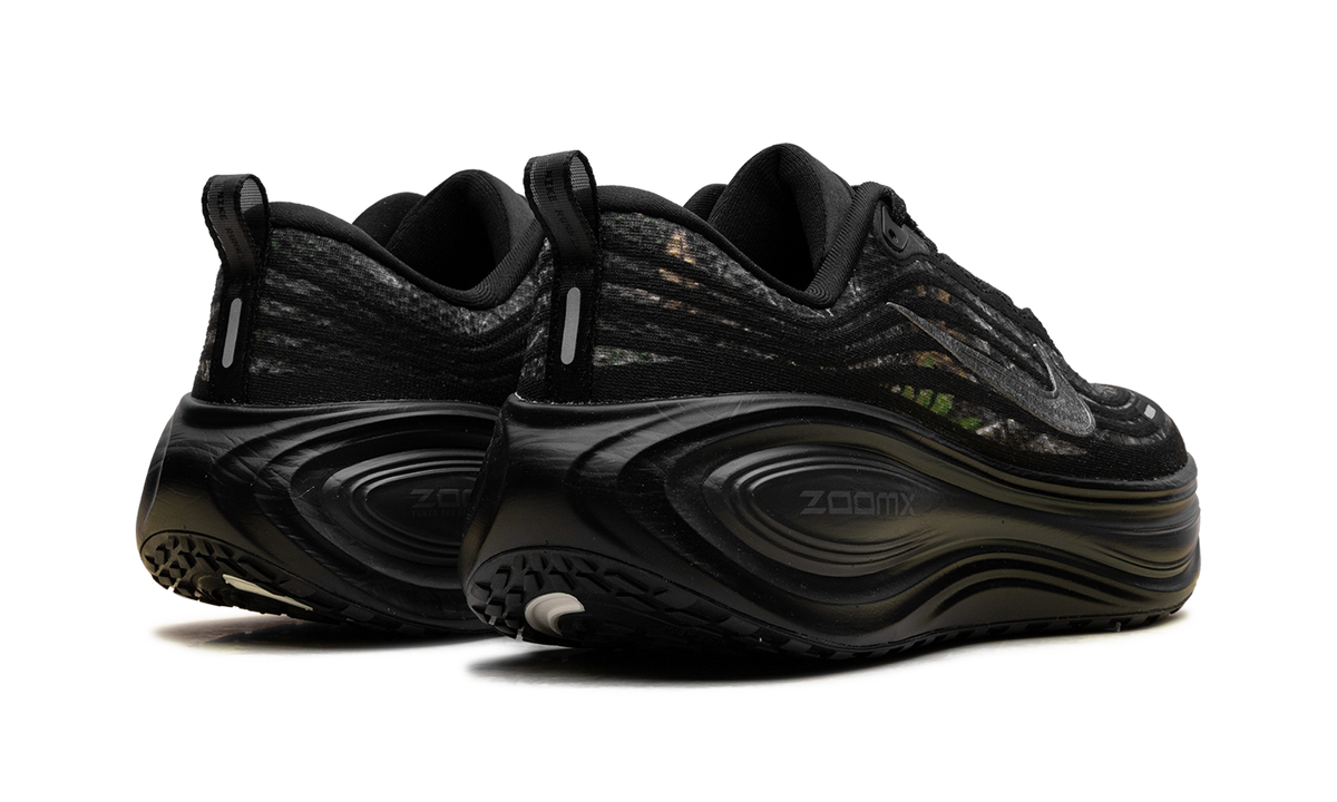 Overkicks - Nike Vomero Plus Realtree Camo Black (IM3985-001) - par completo
