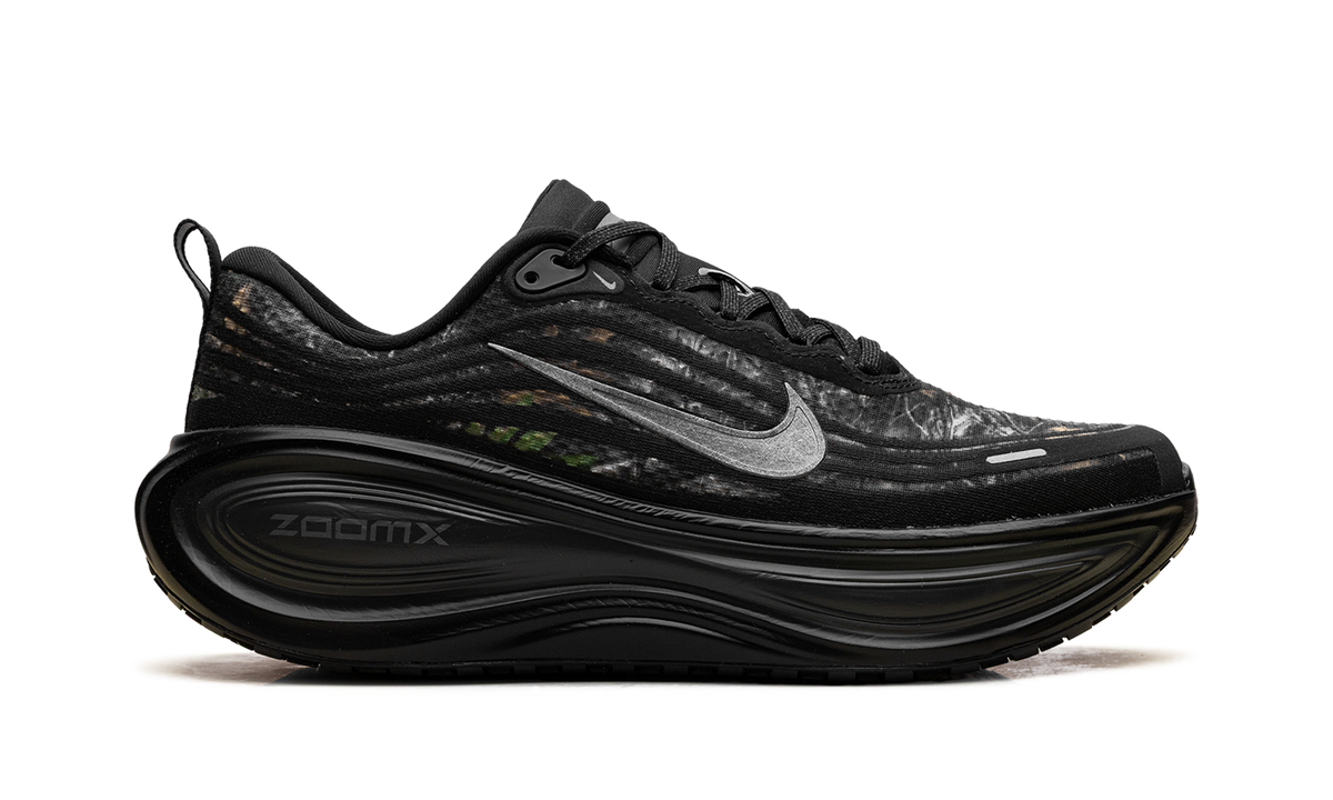 Overkicks - Nike Vomero Plus Realtree Camo Black (IM3985-001) - detalle talon