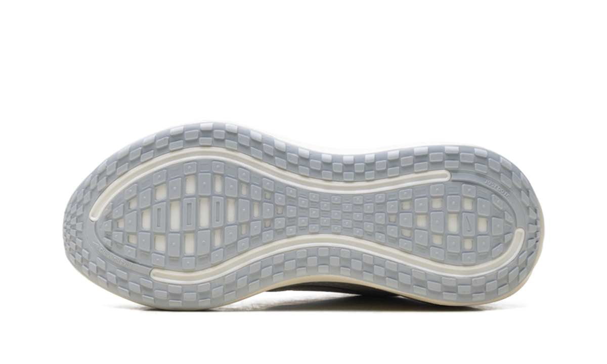 Overkicks - Nike Vomero Plus Running is Mental (IQ0308-094) - vista superior