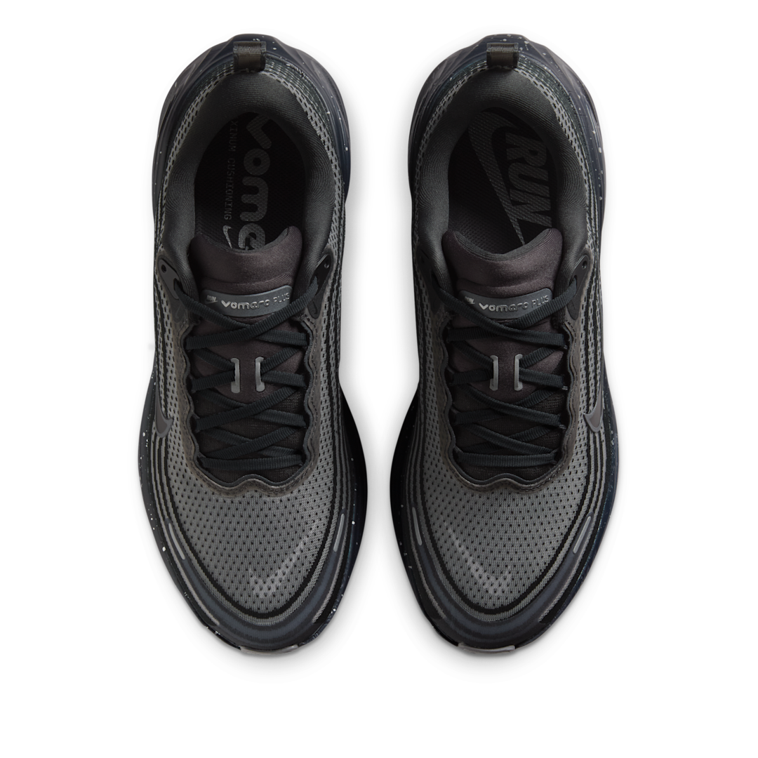 Overkicks - Nike Vomero Plus Speckle Anthracite Dark Obsidian (IO4323-002) - par completo