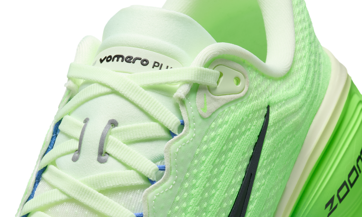 Overkicks - Nike Vomero Plus Volt Tint Lime Blast Sapphire (HV8150-702) - detalle lateral interior