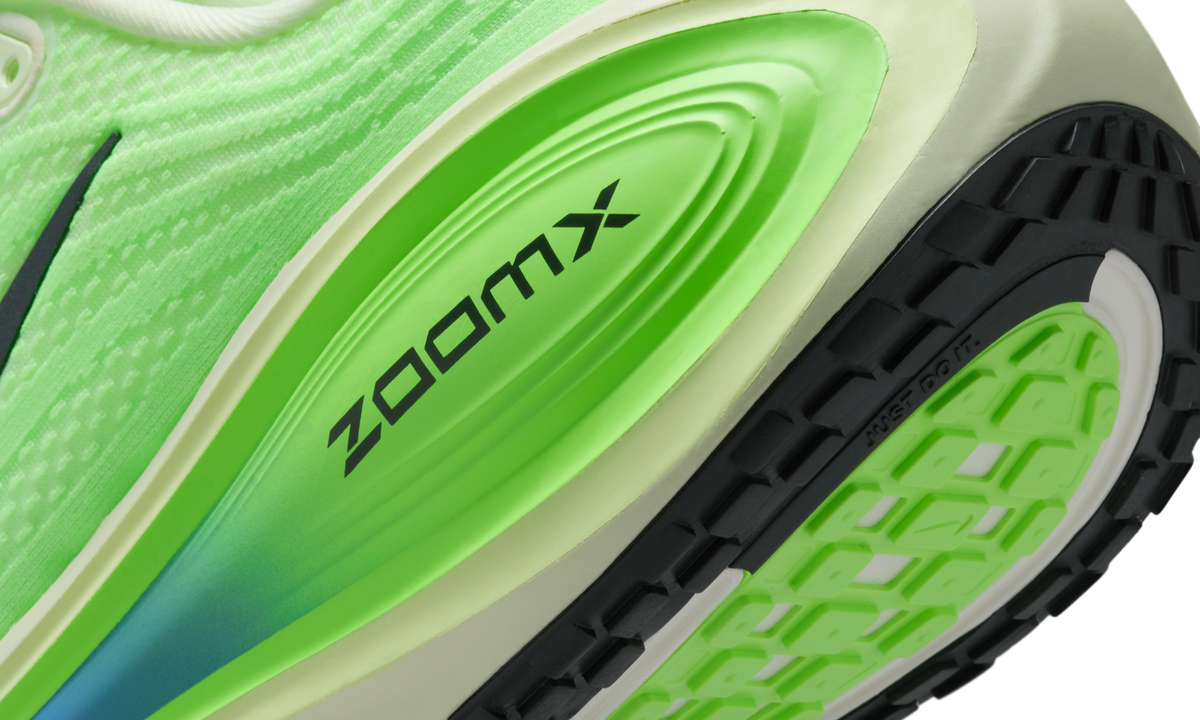 Overkicks - Nike Vomero Plus Volt Tint Lime Blast Sapphire (HV8150-702) - detalle