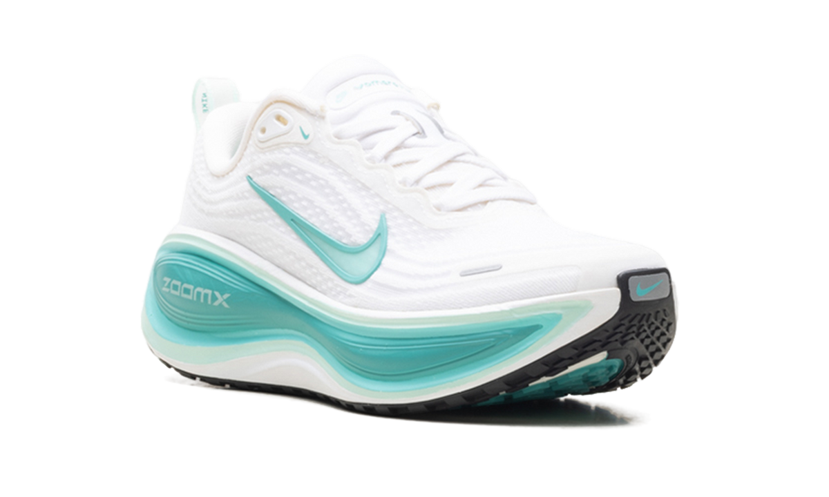 Overkicks - Nike Vomero Plus White Bleached Turquoise (Womens) (HV8154-100) - detalle lateral interior
