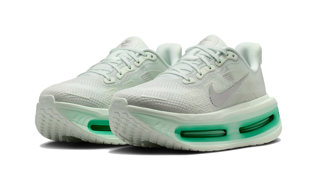 Overkicks - Nike Vomero Premium Barely Green (Womens) (HM5973-300) - vista trasera