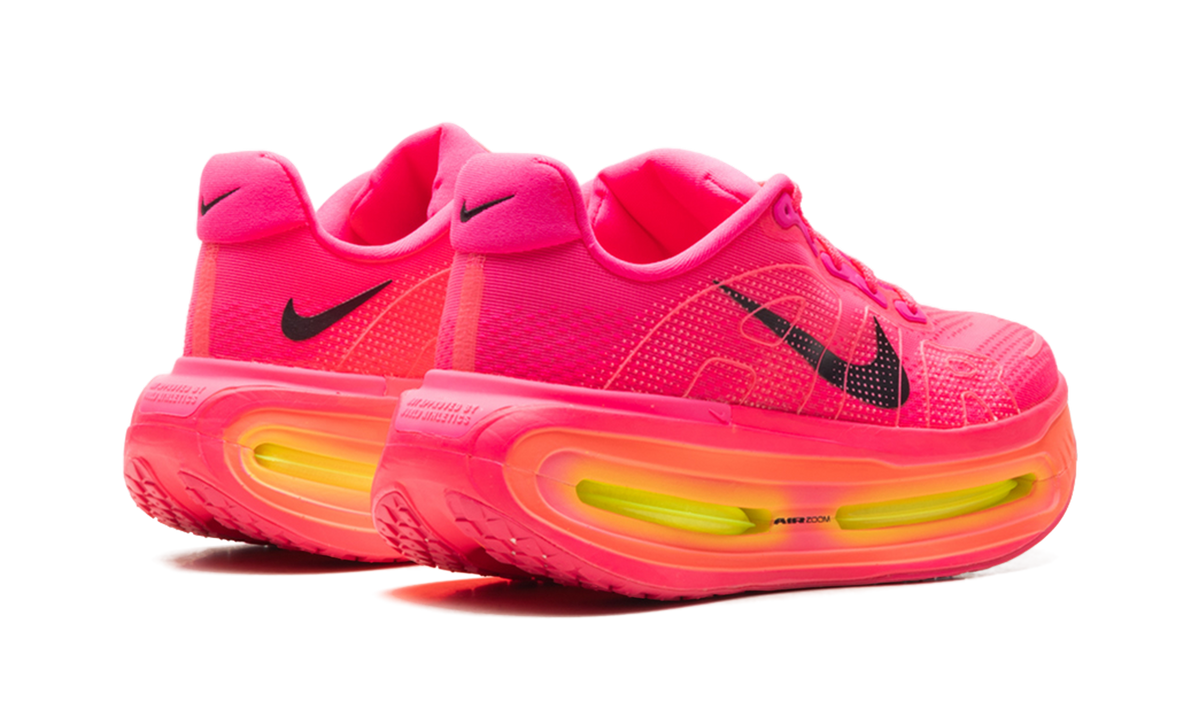 Overkicks - Nike Vomero Premium Hyper Pink (Womens) (HM5973-603) - par completo