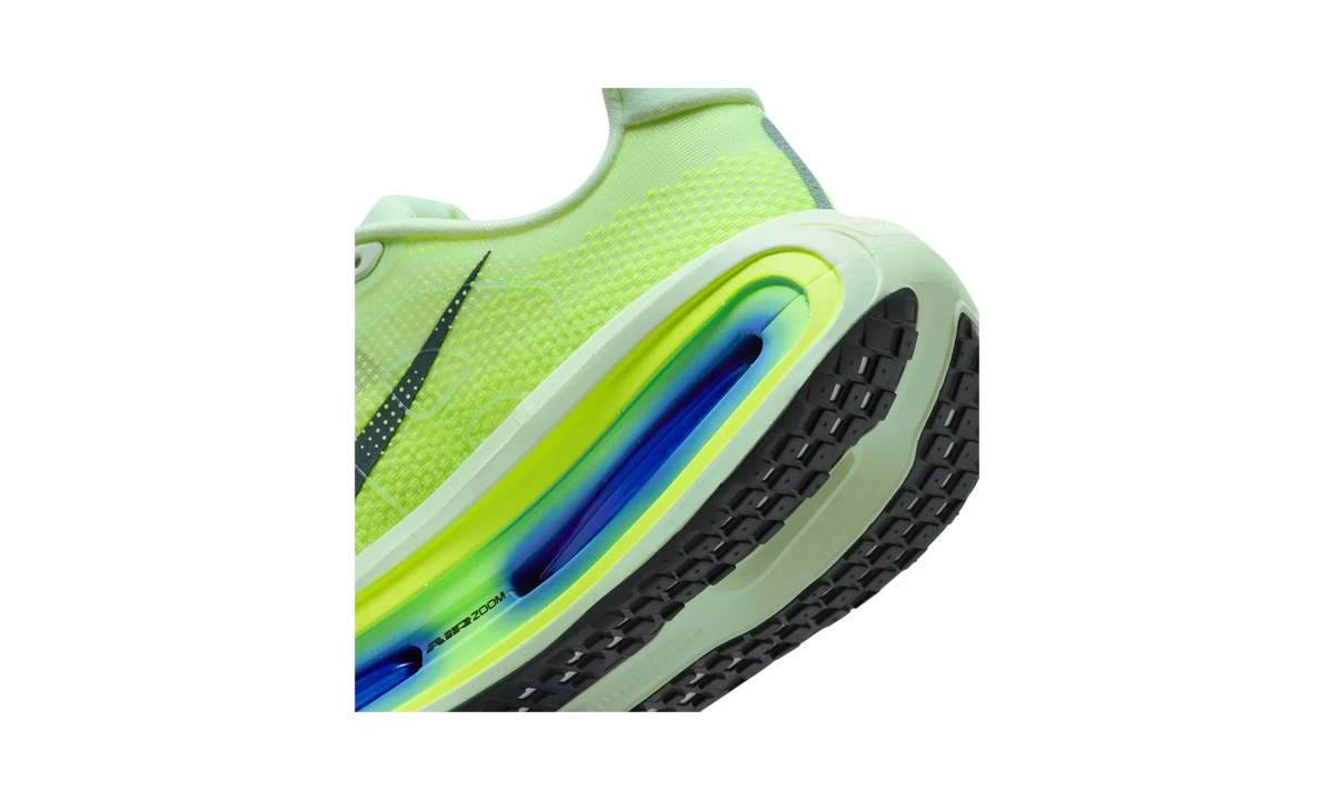 Overkicks - Nike Vomero Premium Volt Tint Sapphire (HQ2050-702) - detalle