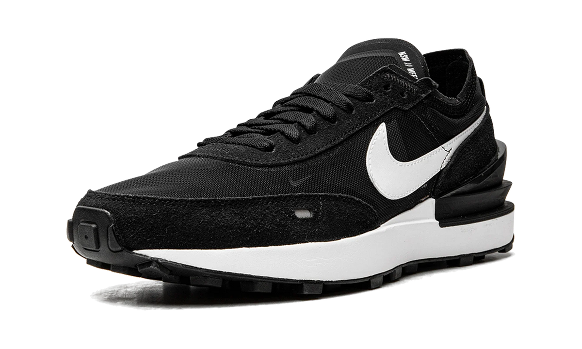 Overkicks - Nike Waffle One Black (Womens) (DC2533-001) - detalle suela
