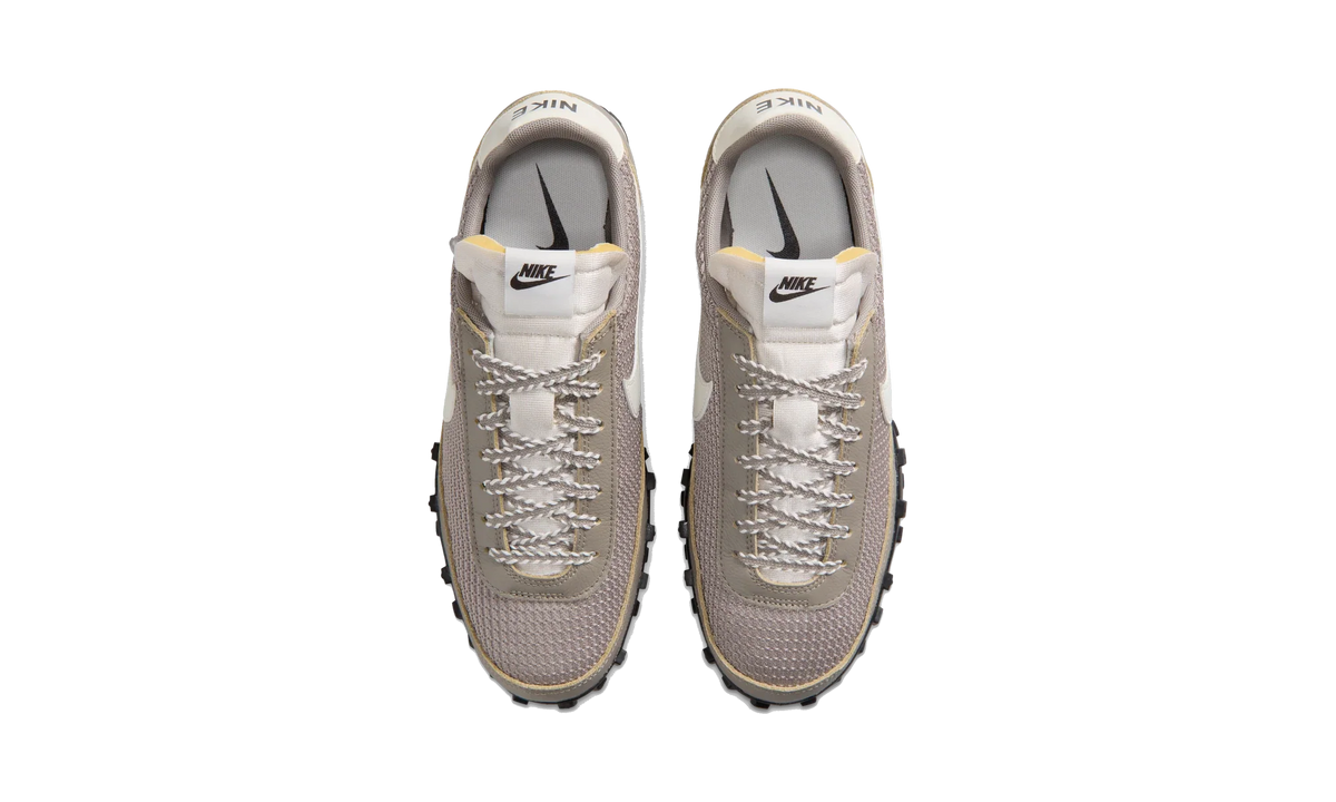 Overkicks - Nike Waffle Racer SE Moon Fossil Sail (IM8673-001) - vista superior
