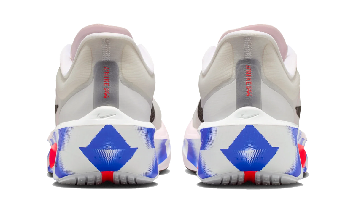 Overkicks - Nike Zoom Fly 6 CM White Silt Red Racer Blue (II7285-100) - detalle talon
