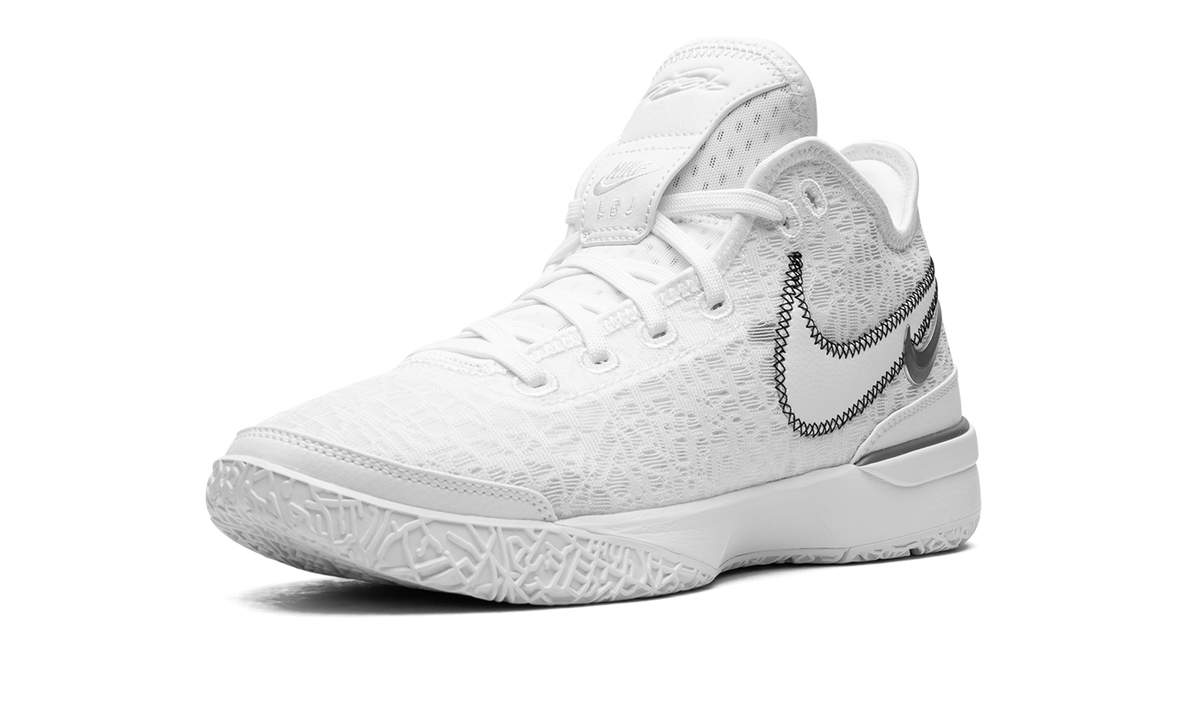 Overkicks - Nike Zoom LeBron NXXT Gen White Metallic Silver (DR8784-101/DR8788-101) - detalle suela