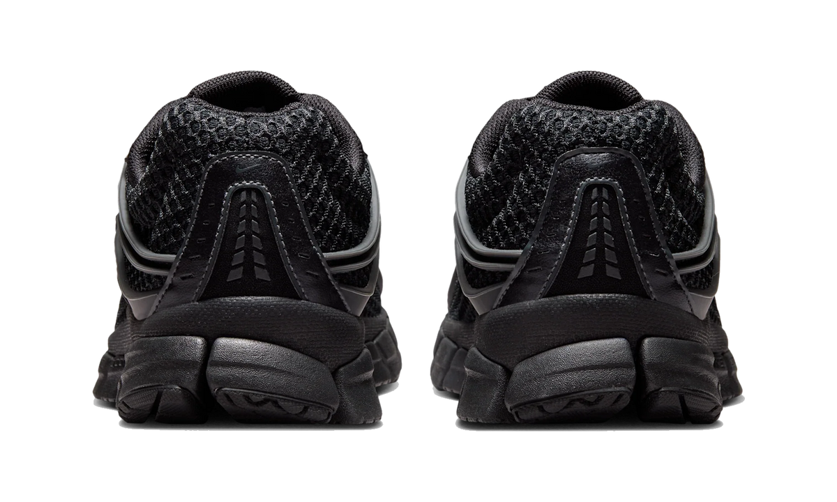 Overkicks - Nike Zoom Skylon 11 Black Anthracite (Womens) (IU7360-002) - detalle talon