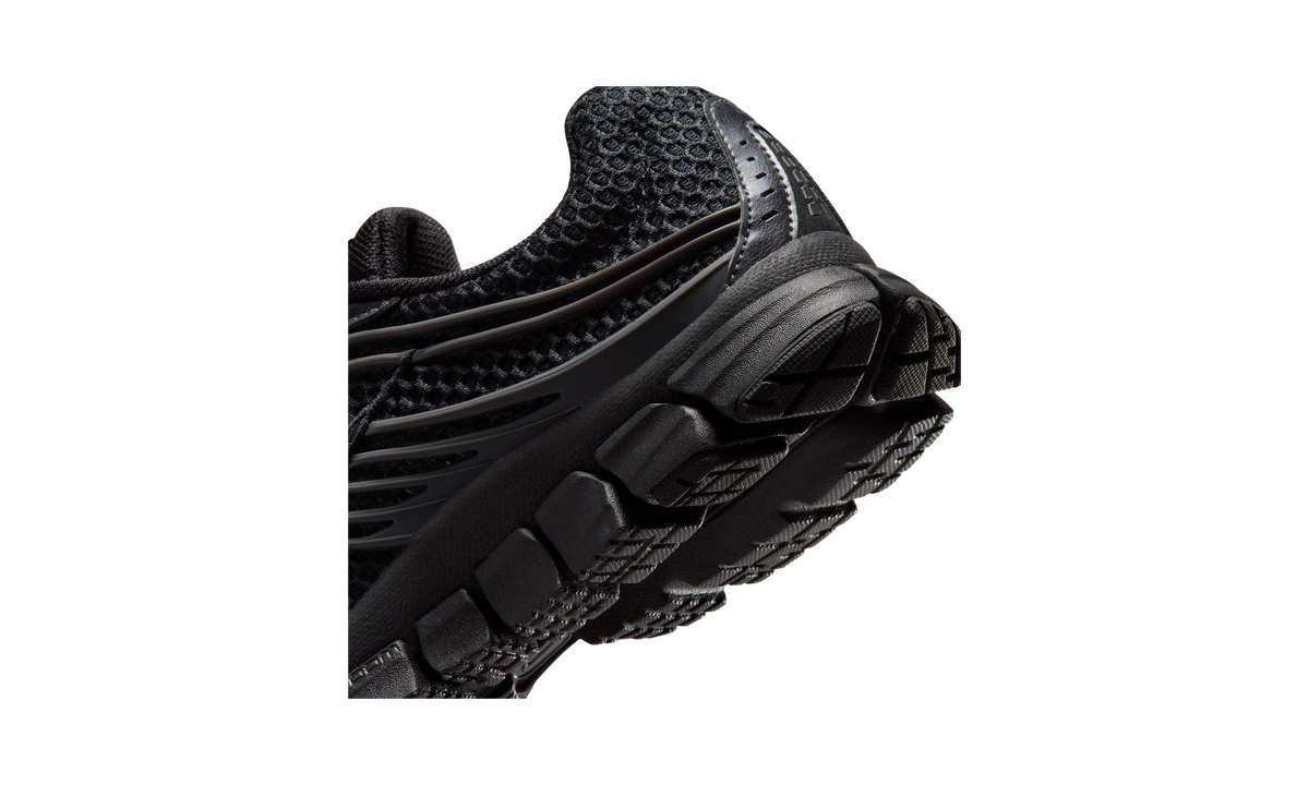Overkicks - Nike Zoom Skylon 11 Black Anthracite (Womens) (IU7360-002) - detalle