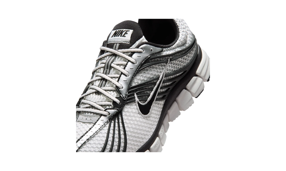 Overkicks - Nike Zoom Skylon 11 White Black Light Smoke Grey (IU1869-101) - detalle lateral interior
