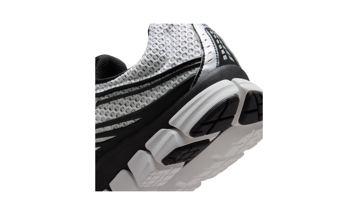 Overkicks - Nike Zoom Skylon 11 White Black Light Smoke Grey (IU1869-101) - detalle