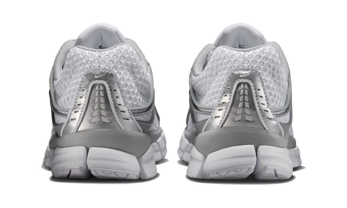 Overkicks - Nike Zoom Skylon 11 White Grey Fog Silver (Womens) (IU7360-103) - detalle talon