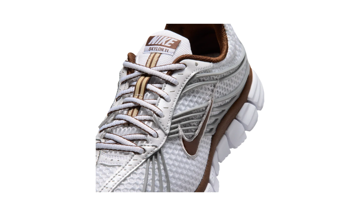 Overkicks - Nike Zoom Skylon 11 White Silver Cacao Wow (Womens) (IU7360-102) - detalle lateral interior