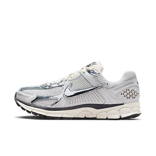 Overkicks - Nike Zoom Vomero 5 Chrome (HJ3758-001) - vista lateral