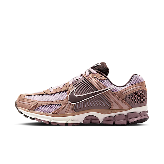 Overkicks - Nike Zoom Vomero 5 Dusted Clay (HF1553-200) - vista lateral