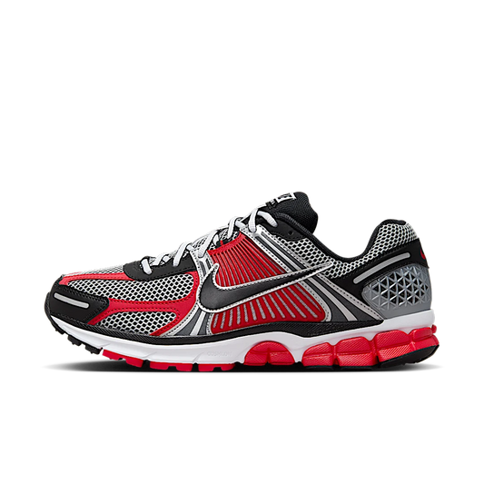 Overkicks - Nike Zoom Vomero 5 Metallic Silver University Red (HV0926-095) - vista lateral