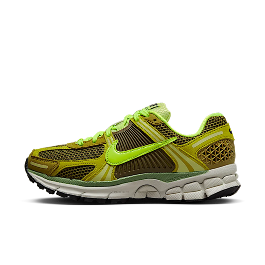 Overkicks - Nike Zoom Vomero 5 Olive Flak Volt (Womens) (FJ4738-300) - vista lateral