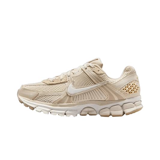 Overkicks - Nike Zoom Vomero 5 Phantom Sand Drift (Womens) (HV3880-126) - vista lateral