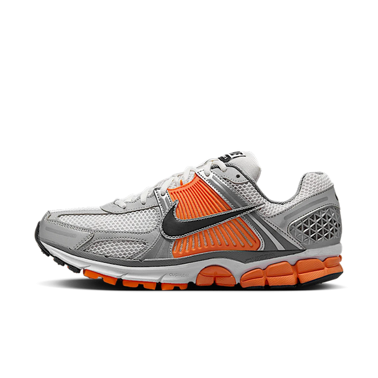 Overkicks - Nike Zoom Vomero 5 Platinum Tint Safety Orange (FJ4151-002) - vista lateral